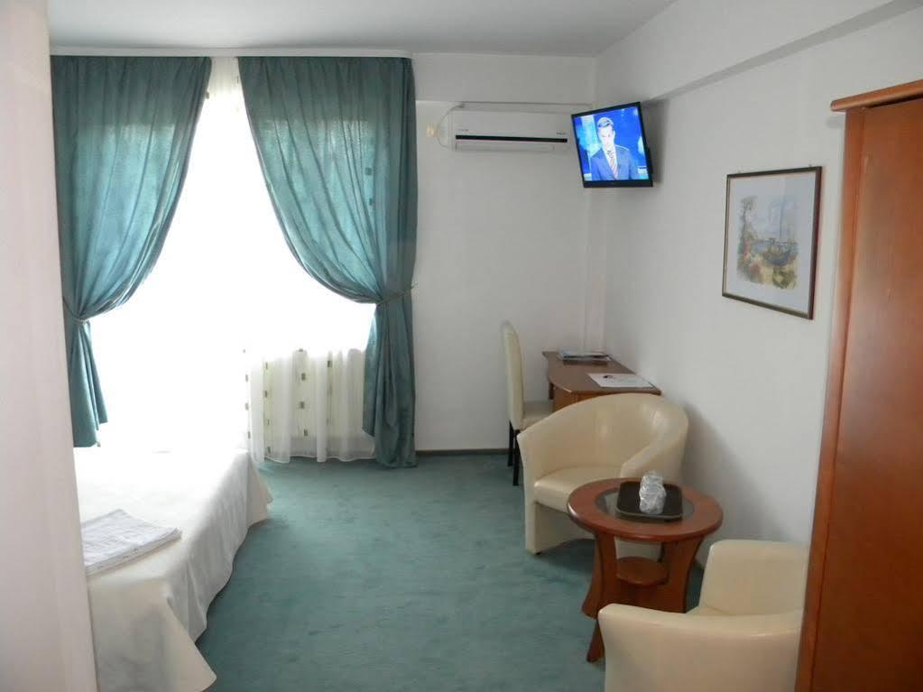Hotel Vila Veneto Timisoara Bagian luar foto