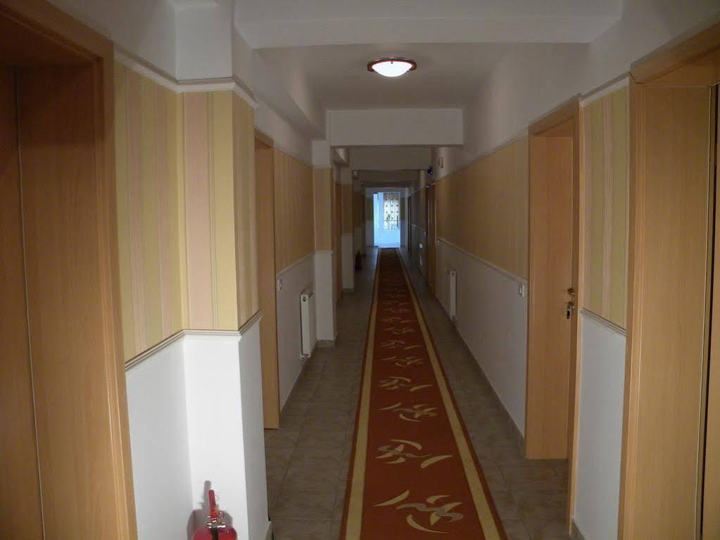 Hotel Vila Veneto Timisoara Bagian luar foto