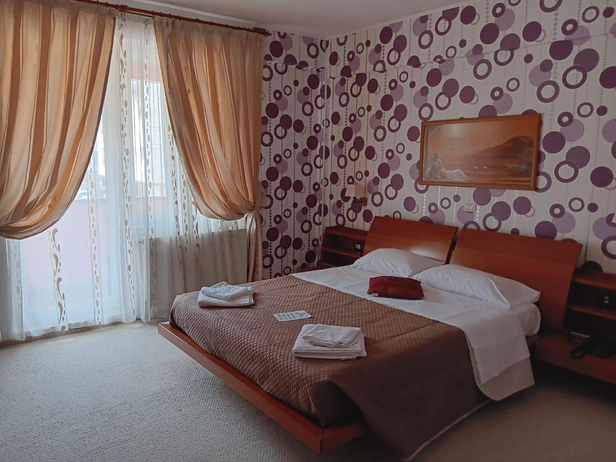 Hotel Vila Veneto Timisoara Bagian luar foto